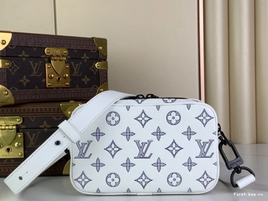 First bag ru LOUIS Alpha-11.0*18.5*6.5CM VUITTON Nano 0709